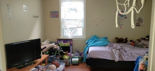 189 Logee St, Woonsocket RI 02895-6060 exterior