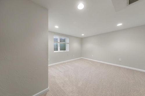 12143 Sunnycrest Pl, Hazelwood MO 63043-1222 exterior