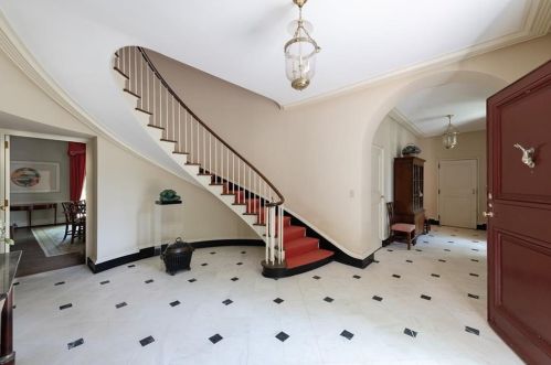 205 Blackland Rd, Atlanta, GA 30342-4001