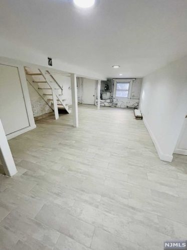 511 St, Union City NJ 07087-2615 exterior