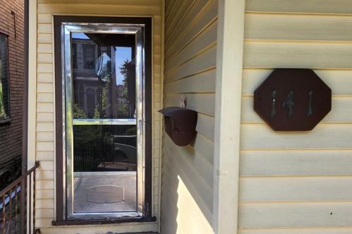 141 Zara St, Pittsburgh, PA 15210-2065