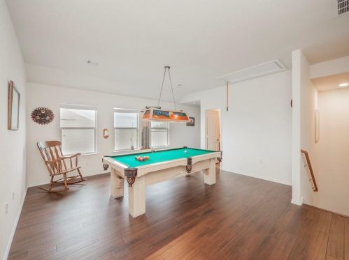 5629 Emma Thompson Way, Austin TX 78747-1711 exterior