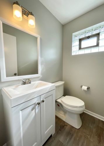 8015 Keeler Ave, Chicago IL  60652-2313 exterior