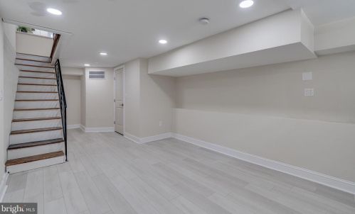 617 Dudley St, Philadelphia PA 19148-2404 exterior