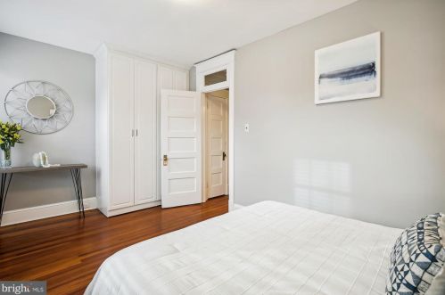 230 F St, Washington DC 20002-4931 exterior