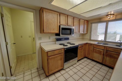 4670 Paseo De Los Cerritos, Tucson AZ 85745-9552 exterior