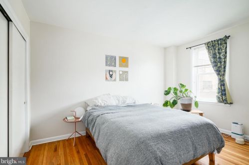 512 22nd St, Philadelphia PA 19146-1146 exterior