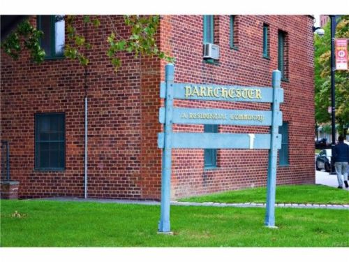 1604 Metropolitan Ave, Bronx NY  10462-7018 exterior