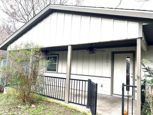 2001 10th St, Austin TX  78702-3409 exterior