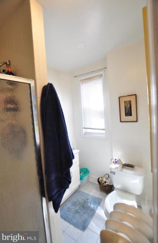 1904 Calvert St, Washington DC 20008-2665 exterior