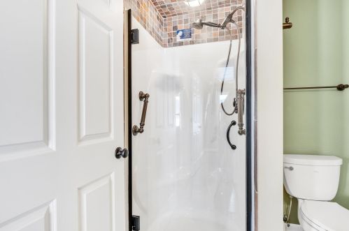 65526 Peninsula Dr, Cassopolis MI 49031-8530 exterior