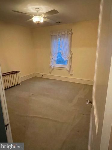 131 Marne Ave, Tavistock NJ 08033-1443 exterior