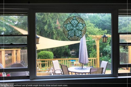 224 Lemonte St, Philadelphia PA 19128-4518 exterior