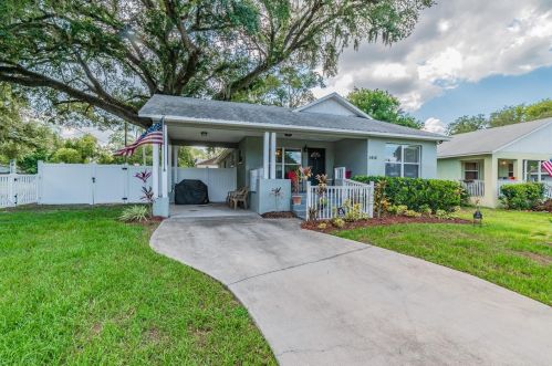 3414 Yukon St, Tampa, FL 33604-2327