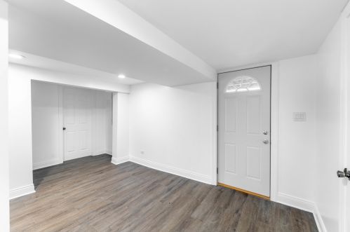 5009 Lavergne Ave, Chicago IL 60638-5831 exterior