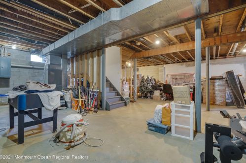 17 Cottonwood Dr, Jackson Twp NJ 08527-4940 exterior