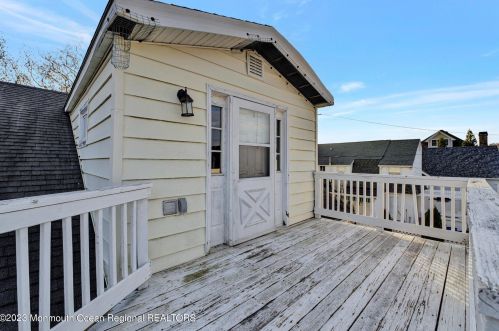 302 4 Ave, Belmar NJ 07719-2155 exterior