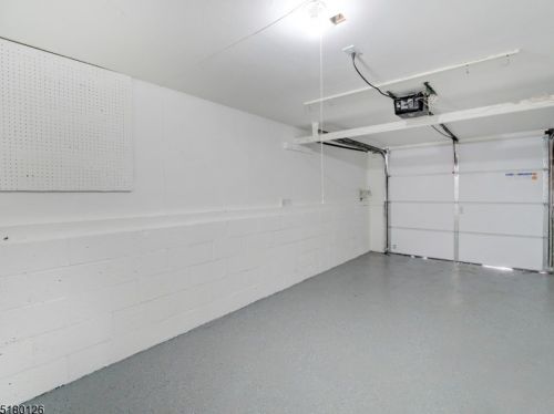 2215 Newark Ave, Scotch Plains NJ  07076-4672 exterior