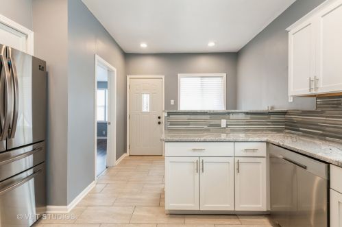 7517 Wabash Ave, Chicago IL  60619-1607 exterior