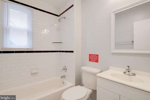 441 Mellon St, Washington DC 20032-2645 exterior