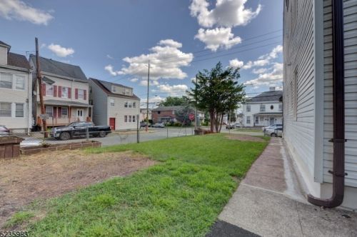 23 Barbour St, Paterson NJ 07508-1230 exterior