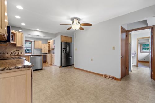 2231 Mallory Ave, Milwaukee WI 53221-4262 exterior