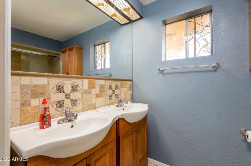 6508 23 Ave, Phoenix AZ 85015-4408 exterior