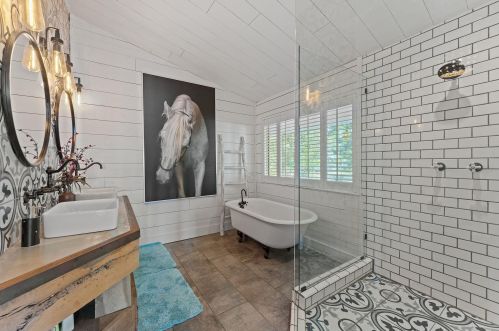 4532 Bayside Dr, Milton FL  32583-8422 exterior