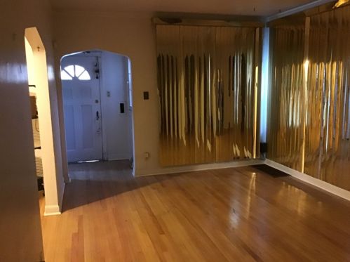 10318 Eberhart Ave, Chicago IL 60637-2484 exterior