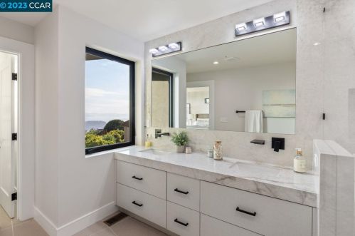 524 Cragmont Ave, Berkeley CA 94708-1207 exterior