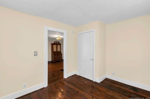 83 Maple St, Ellington CT  06029-3350 exterior