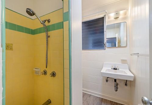 2014 Fern St, Honolulu HI 96826-4140 exterior