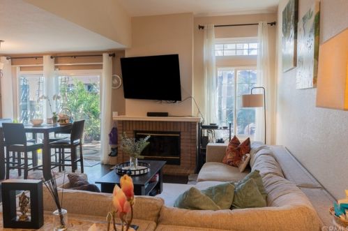 2312 Aspen St, Tustin CA  92782-8343 exterior