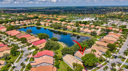 9679 Harbour Lk Cir, Boynton Beach FL 33437-3812 exterior