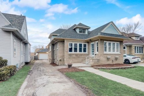 2339 60th St, Milwaukee WI  53219-2129 exterior