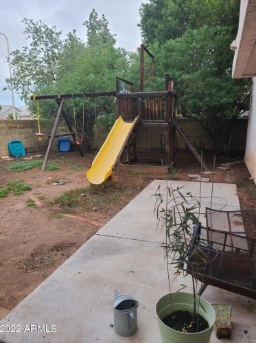 1408 Gail Dr, Chandler AZ 85226-8215 exterior