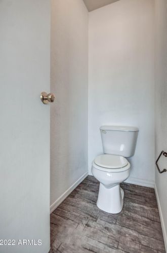 5912 Albeniz Pl, Phoenix AZ 85043-1973 exterior