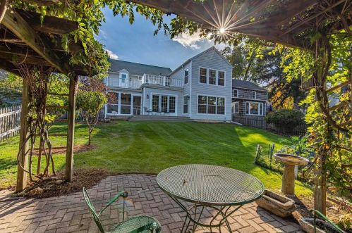 2722 Mason St, Madison, WI 53705-3716