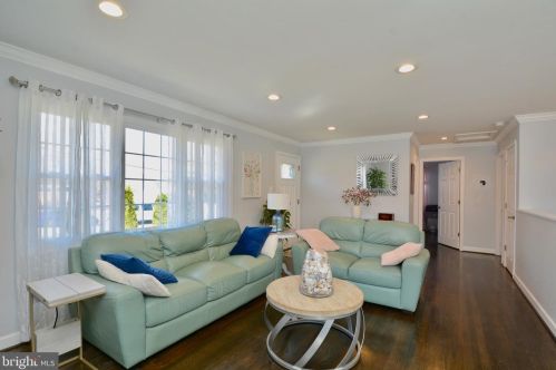 6119 Algona Ct, Alexandria VA 22310-3141 exterior