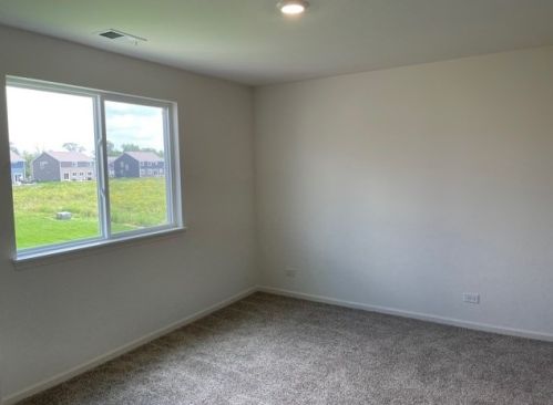 2212 Serenity Ln, Bull Valley IL 60098-7017 exterior