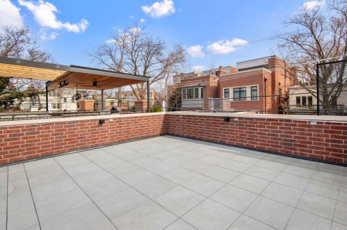 2137 Clifton Ave, Chicago IL 60614-4116 exterior