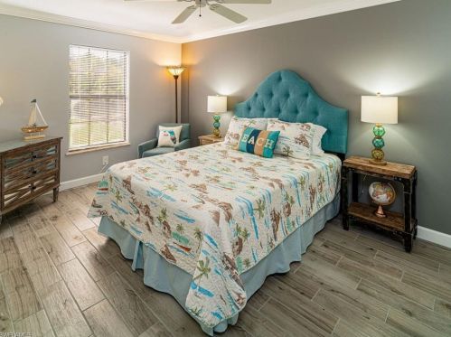 764 94 Ave, Naples FL 34108-2445 exterior