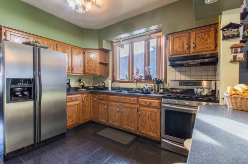 6343 Tripp Ave, Chicago IL 60646-4524 exterior