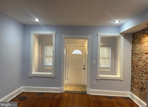 2310 23rd St, Philadelphia, PA 19145-3204