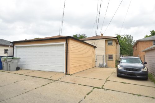 8055 Beckett Ave, Milwaukee WI  53218-4626 exterior