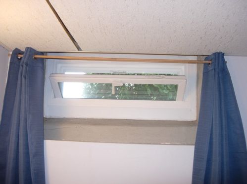 69 Powell Ave, Springfield MA 01118-2166 exterior