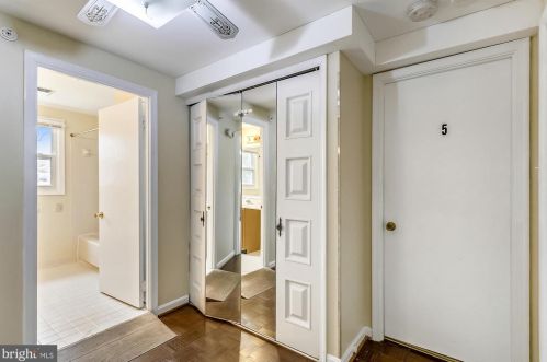 2804 Blazer Ct, Silver Spring MD 20906-2319 exterior