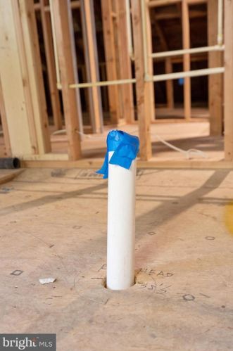 5121 Klingle St, Washington DC  20016-2654 exterior