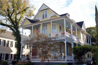 4 Rutledge Ave, Charleston SC  29401-1815 exterior