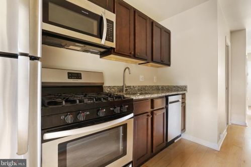 1269 16 St, Washington DC 20002-2555 exterior